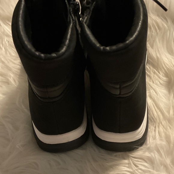 Kim Rogers Black Lace-Up Boots - Picture 10 of 10